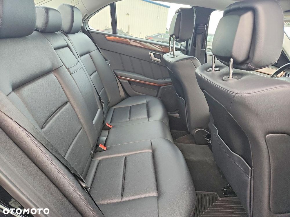 Mercedes-Benz Klasa E 350 4Matic BlueEFFICIENCY 7G-TRONIC - 10