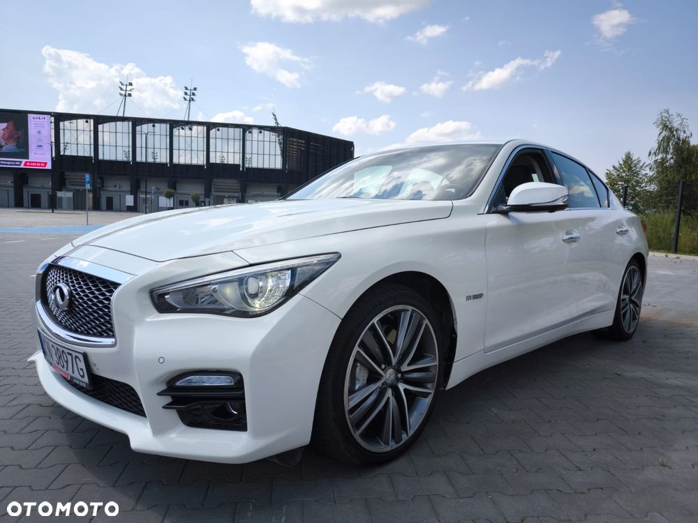 Infiniti Q50 - 38