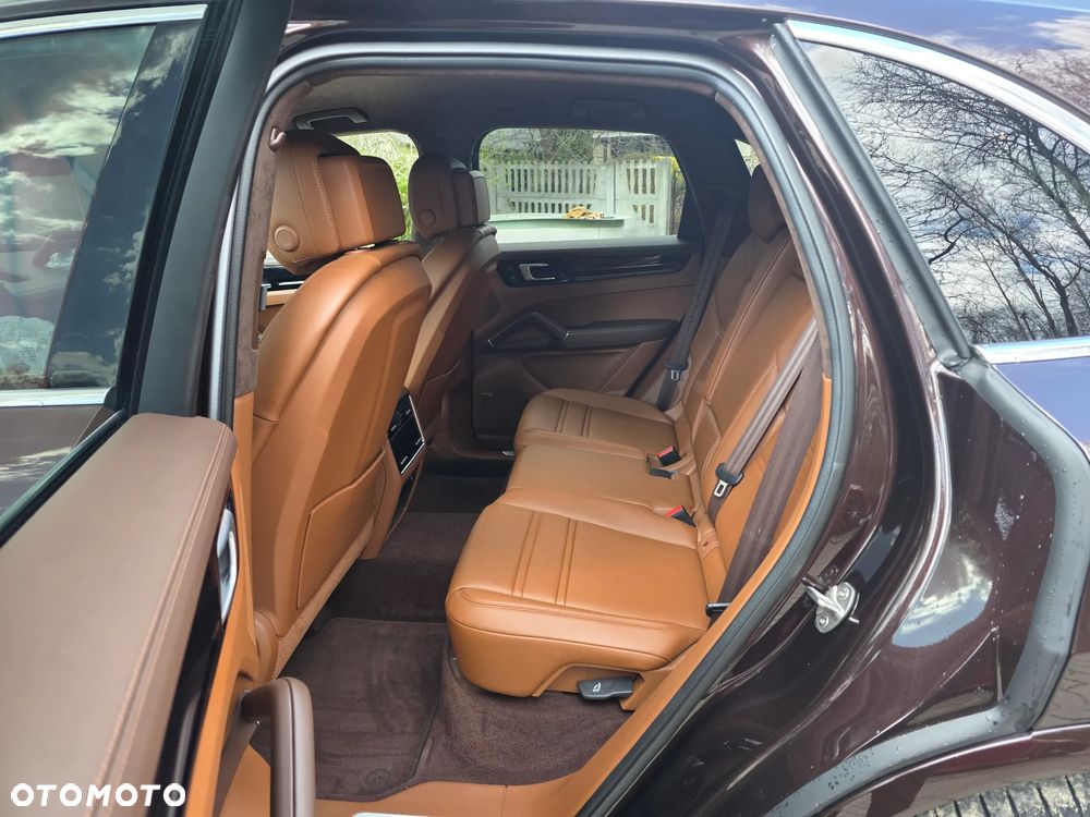 Porsche Cayenne E-Hybrid Platinum Edition - 13