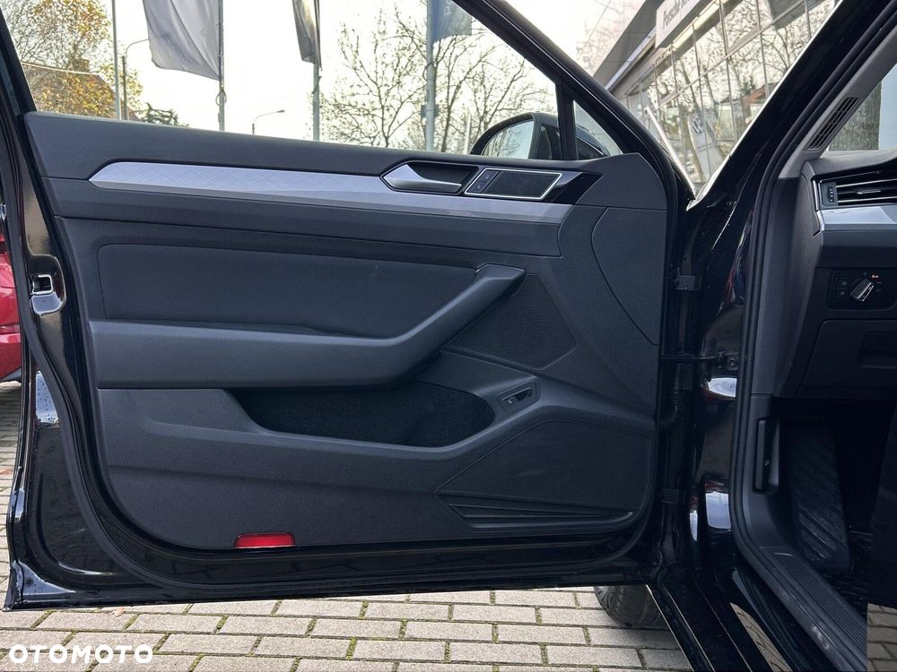 Volkswagen Passat Variant - 10