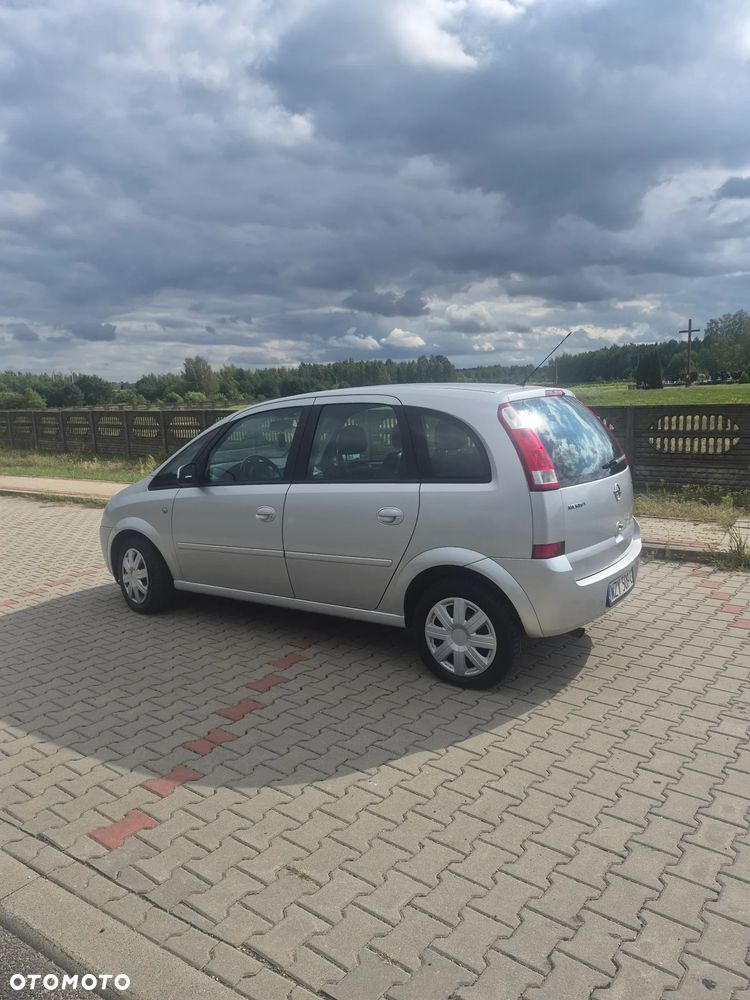 Opel Meriva 1.8 16V Cosmo - 14