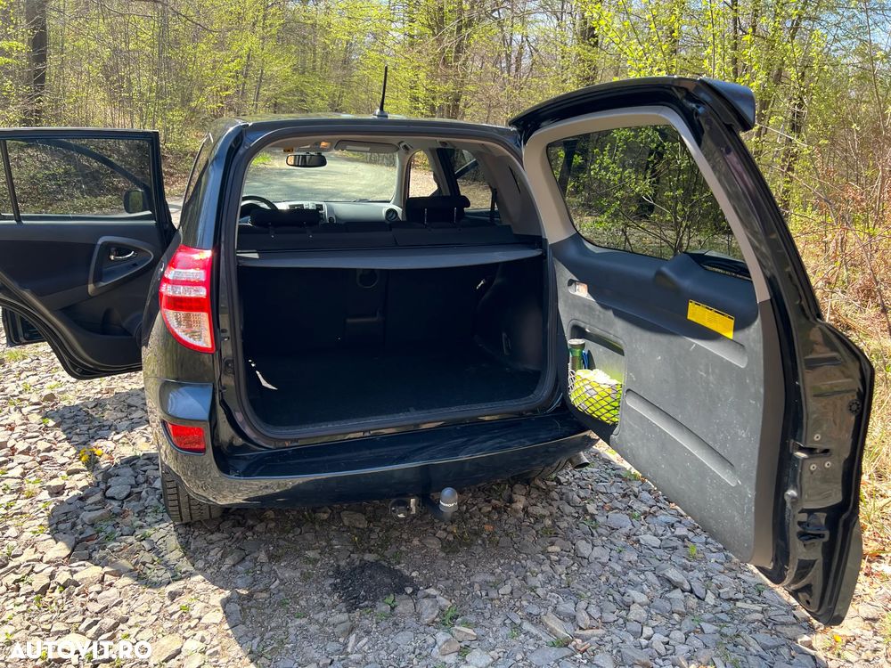 Toyota RAV4 - 5