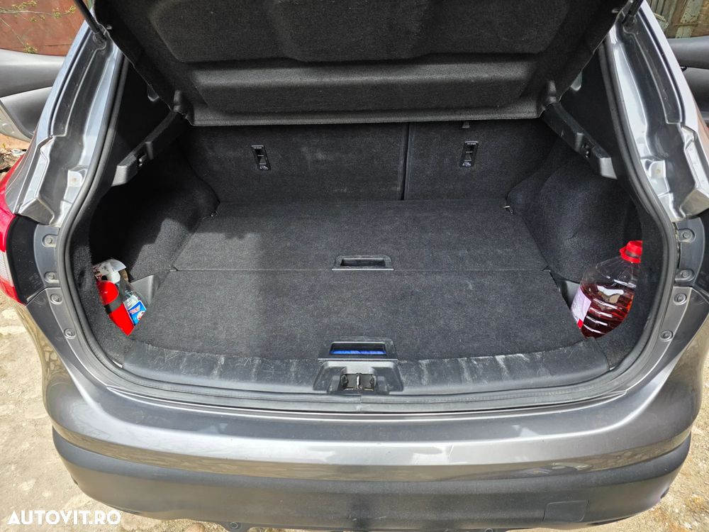 Nissan Qashqai 1.6 DCI Start/Stop Tekna - 39