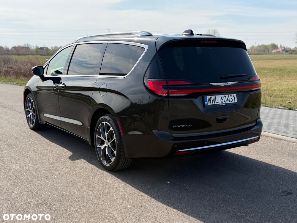 Chrysler Pacifica - 3