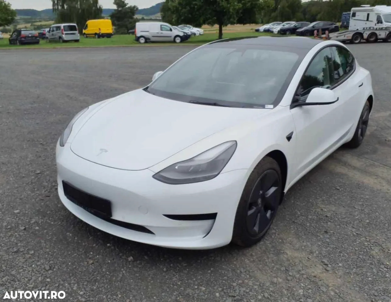 Tesla Model 3 Standard Reichweite Plus Hinterradantrieb - 2