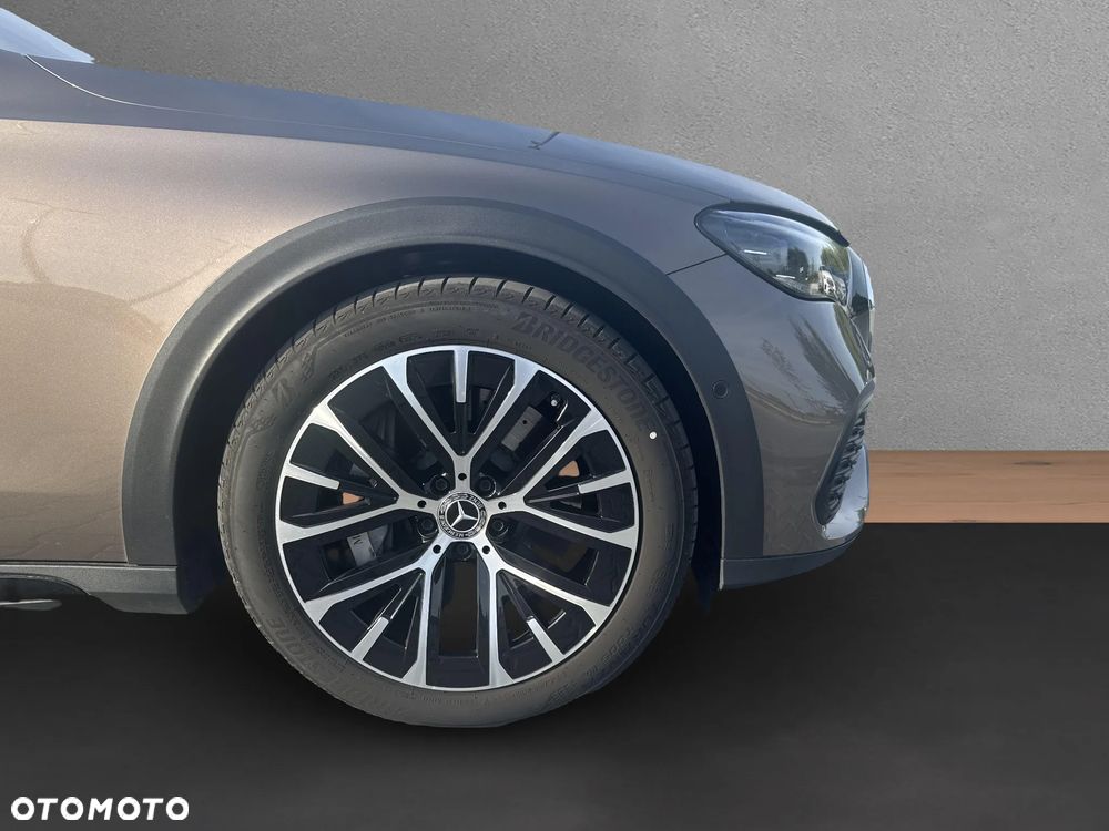 Mercedes-Benz Klasa E 220 d mHEV 4-Matic All-Terrain Avantgarde 9G-Tronic - 16