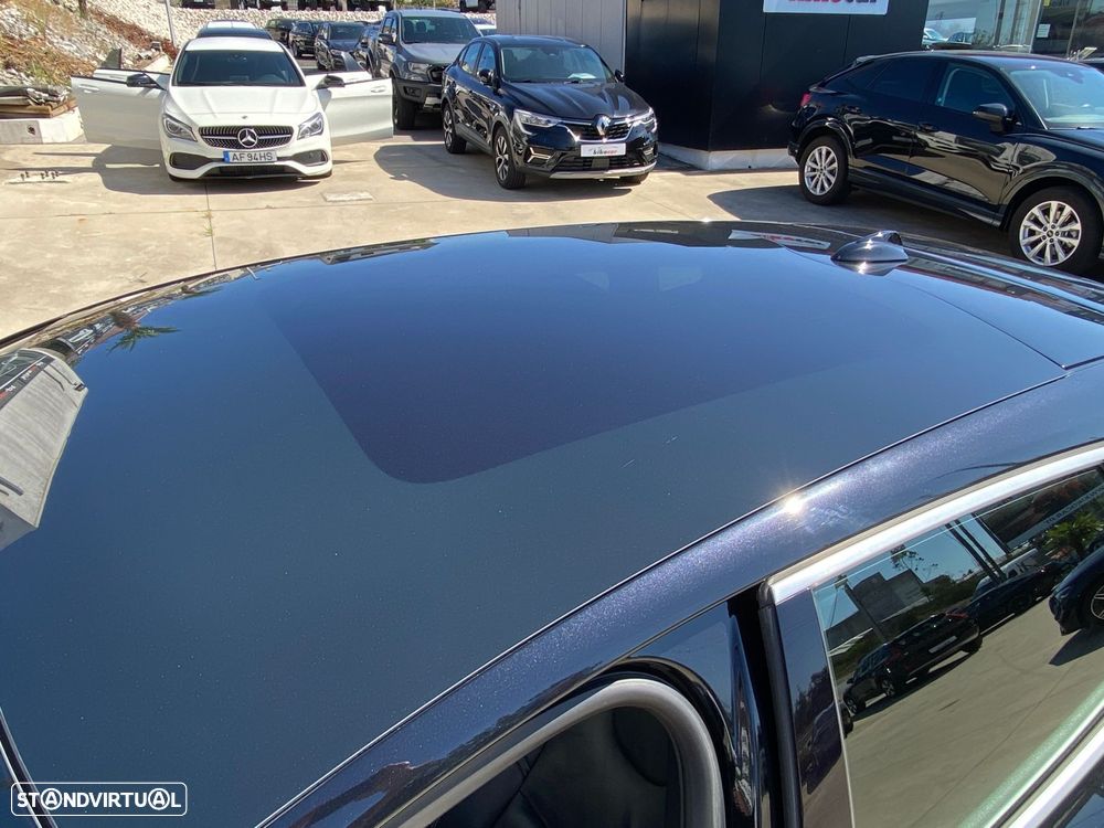Volvo V40 2.0 D4 R-Design Momentum - 9