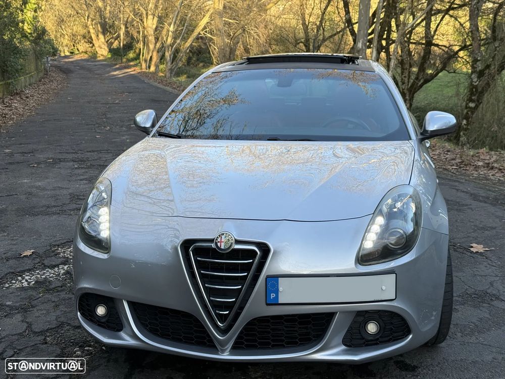 Alfa Romeo Giulietta ver-1750-tbi-quadrifoglio-verde - 4