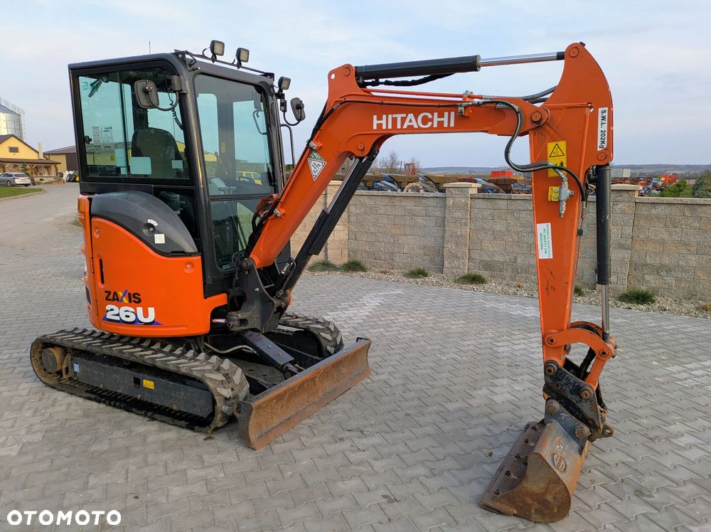 Hitachi ZX26 - 2