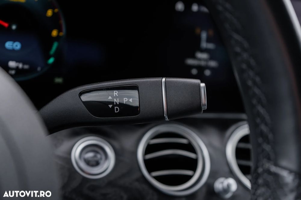 Mercedes-Benz E 300 de 9G-TRONIC AMG Line - 24