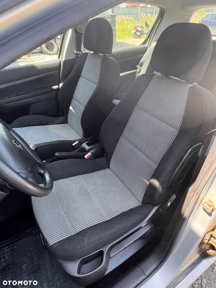 Peugeot 307 - 8