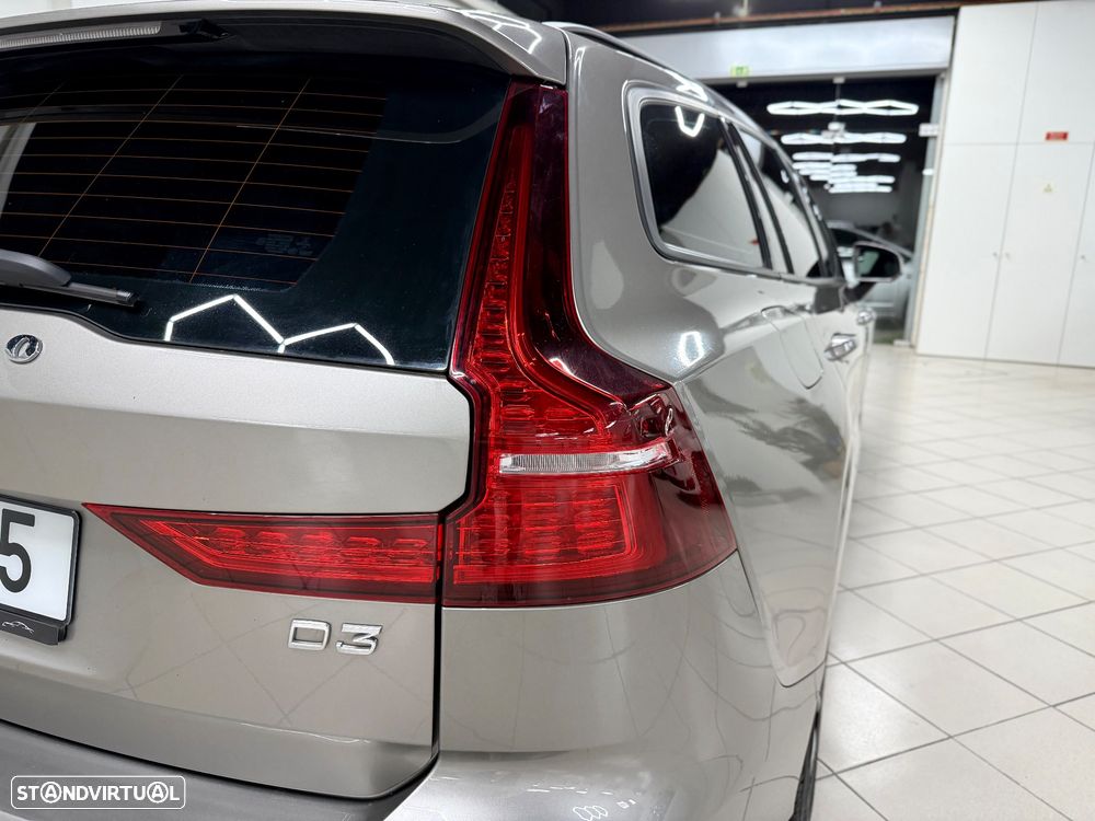 Volvo V60 2.0 D3 Momentum Core Geartronic - 6