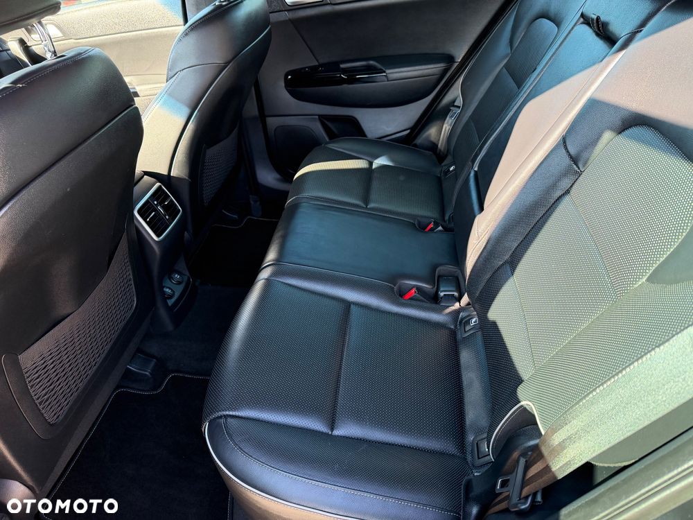 Kia Sportage 2,0 CRDI AWD GT Line - 29