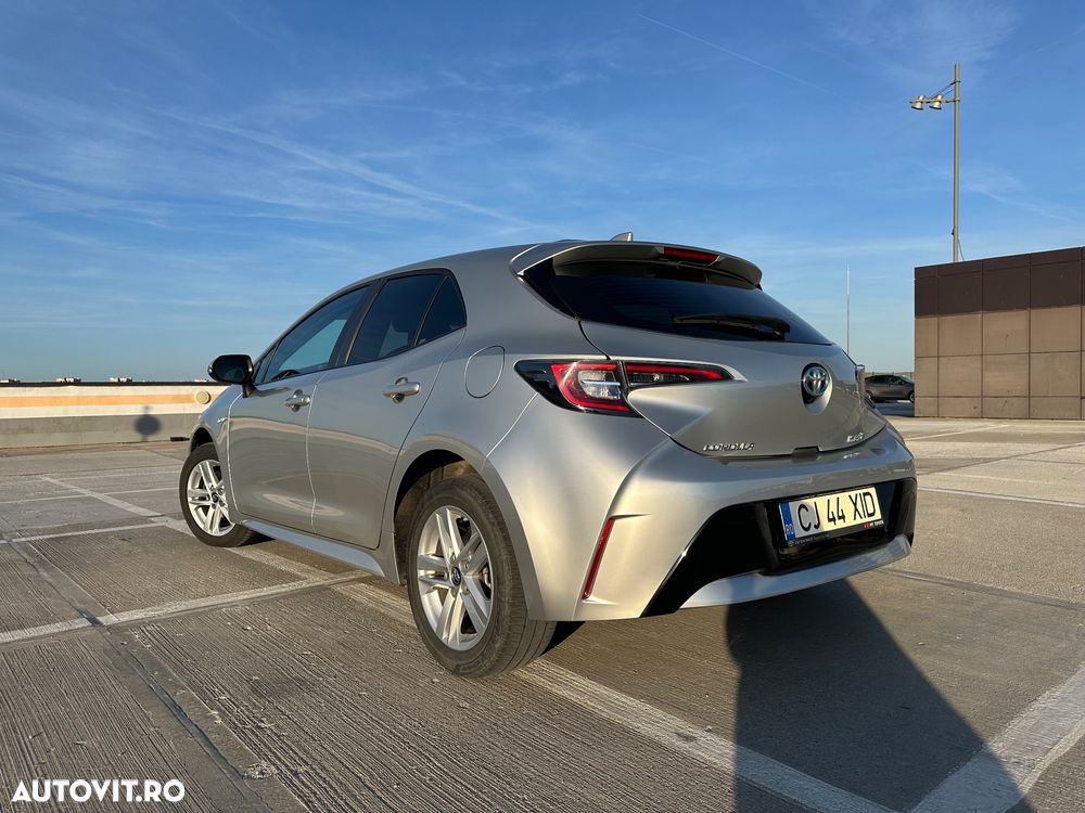 Toyota Corolla 1.8 HSD Dynamic - 6