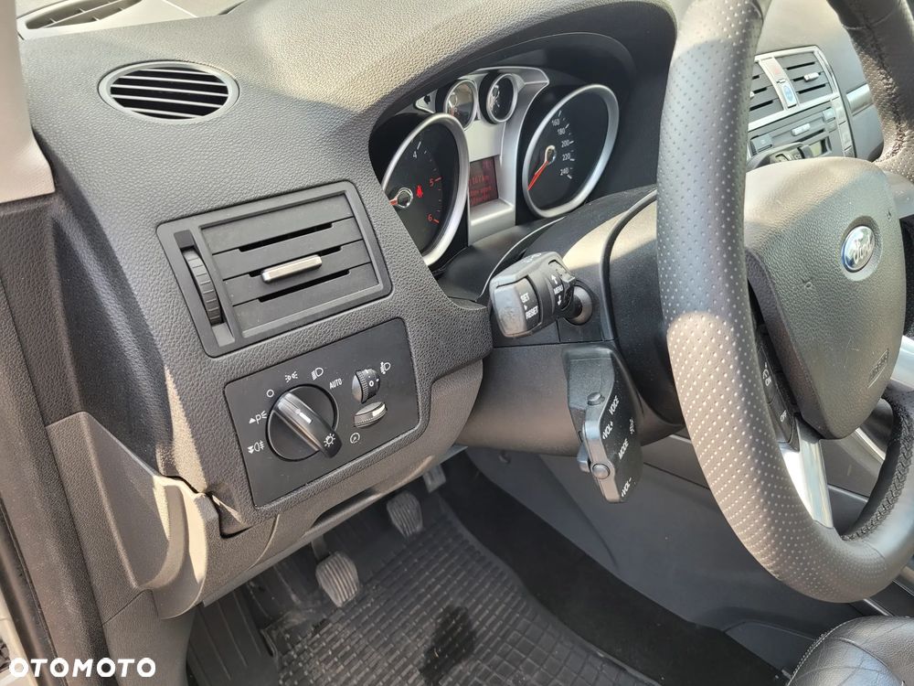 Ford Kuga 2.0 TDCi 4x4 Trend - 14