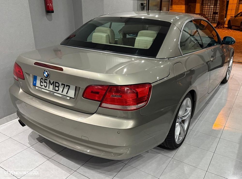 BMW 320 i Edition Exclusive - 4