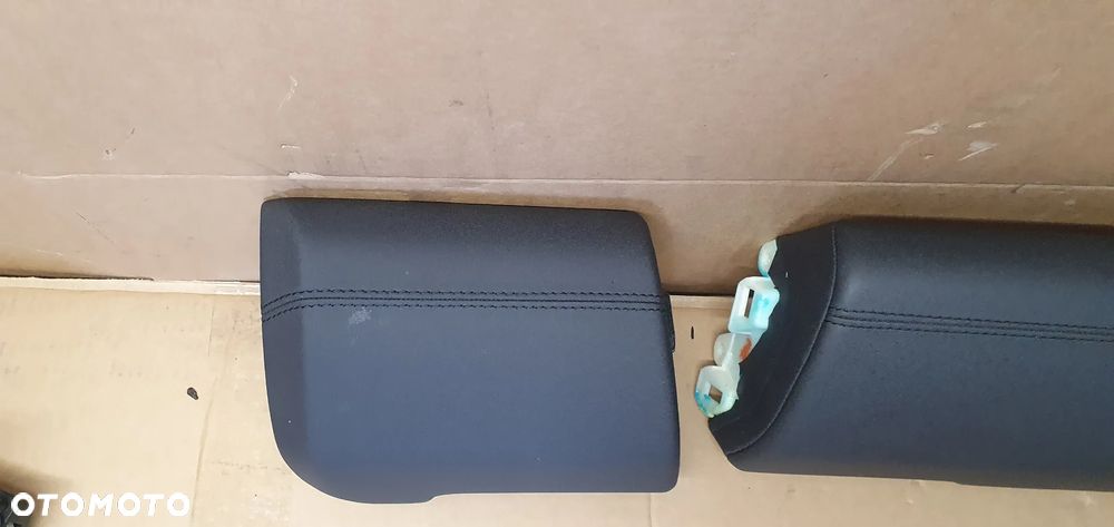 Osłona obudowa deski konsoli Land Rover Discovery Sport L550 - 3