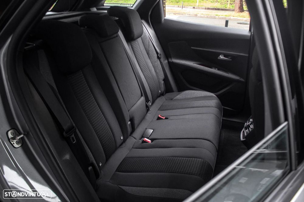 Peugeot 3008 PureTech 130 Stop & Start GPF EAT8 Active - 28