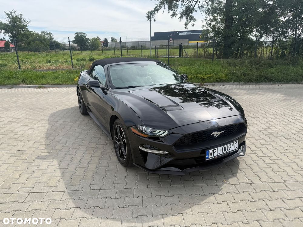 Ford Mustang - 6