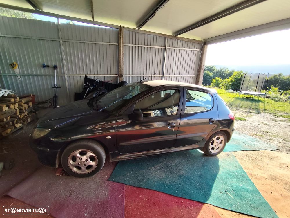 Peugeot 206 1.9 D XT - 1