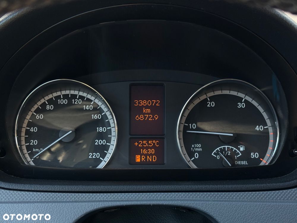 Mercedes-Benz Vito - 19