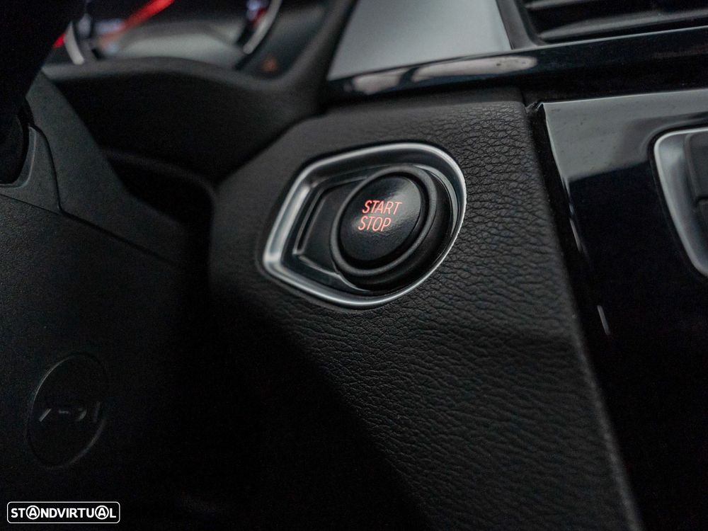 BMW X1 25 e xDrive Corporate Edition - 22