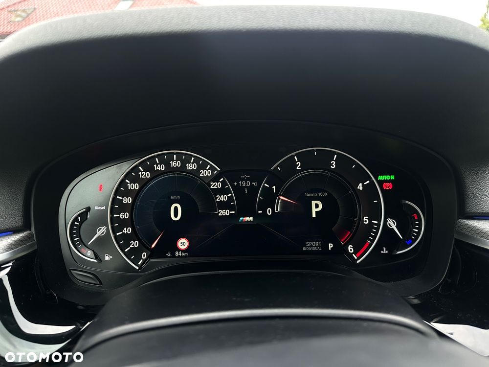 BMW Seria 5 520d xDrive M Sport Edition - 10