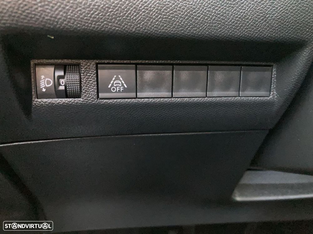Peugeot 2008 1.2 PureTech Allure Pack - 15