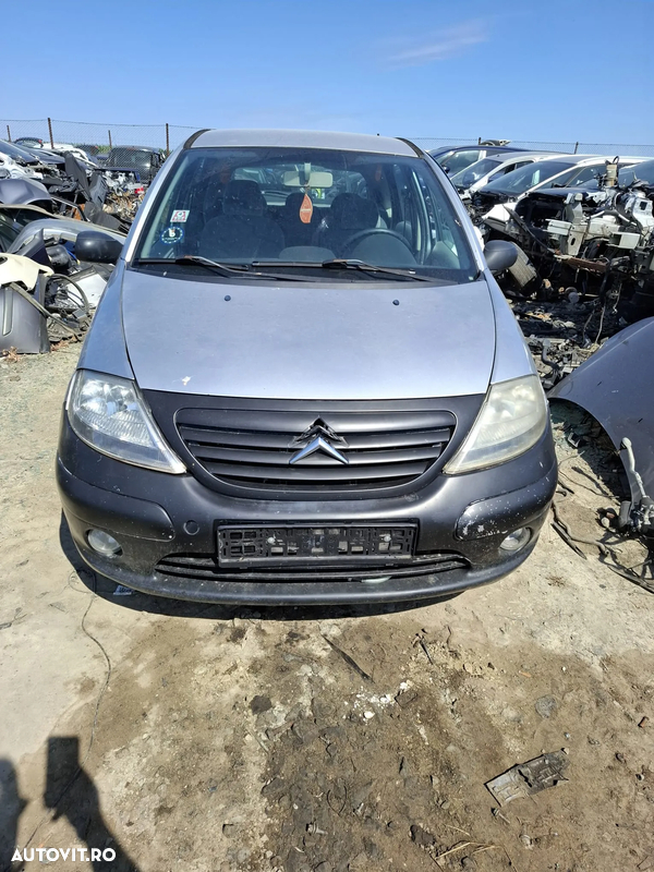 Dezmembrez Citroen c3 1.6i