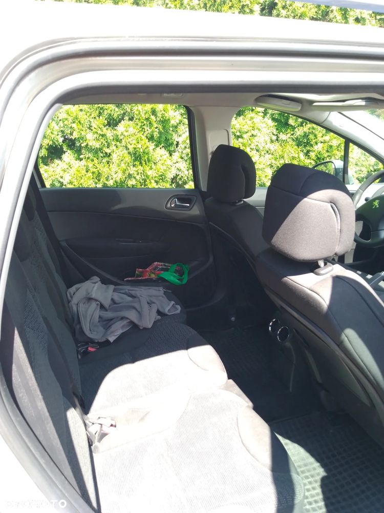 Peugeot 308 - 4