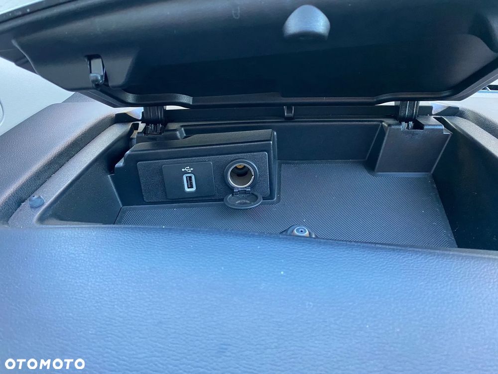 Ford Tourneo Custom 320 L1H1 VA Autm Titanium X - 16