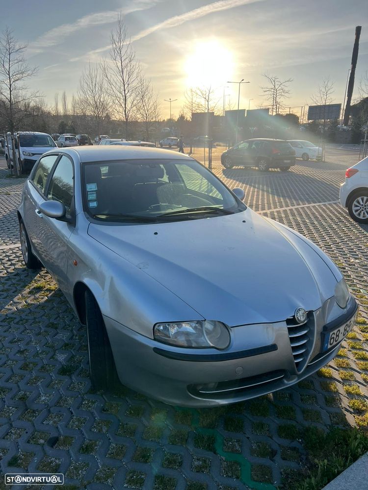 Alfa Romeo 147 1.6 TS - 2