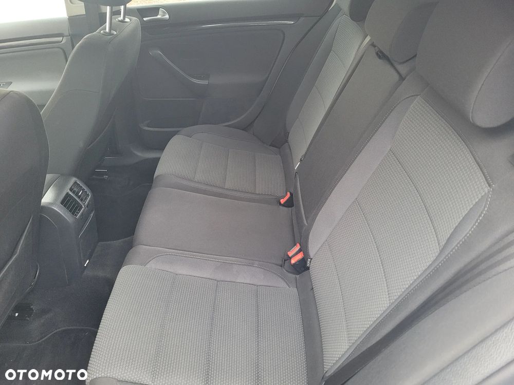 Volkswagen Golf - 12