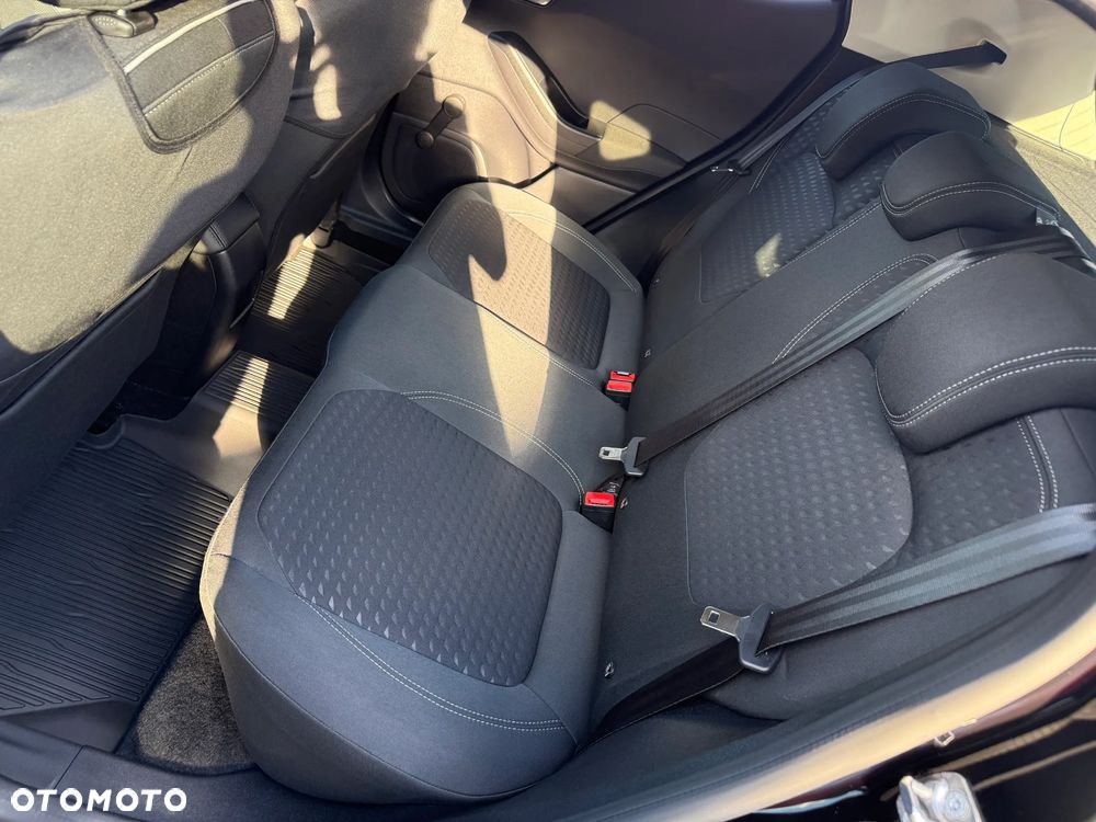 Ford Fiesta - 22