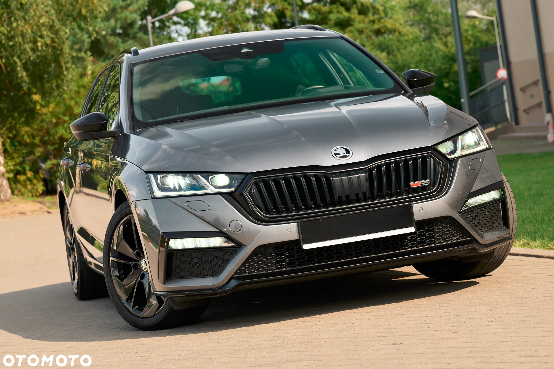 Skoda Octavia Combi 2.0 TDI DSG RS - 18