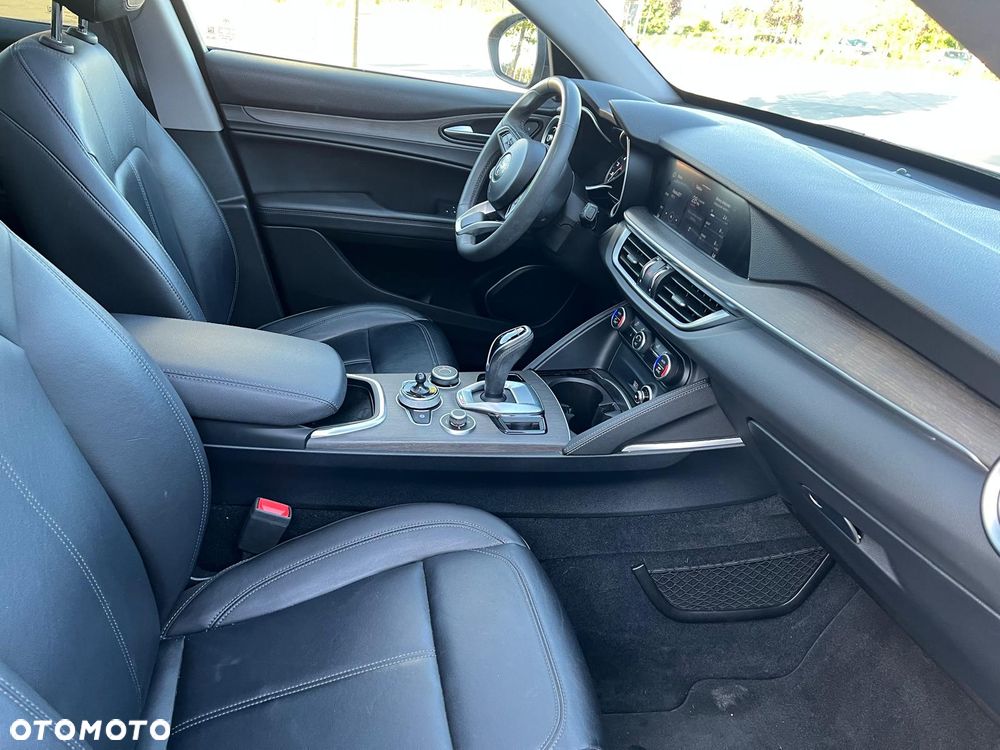Alfa Romeo Stelvio 2.0 Turbo Veloce Q4 - 22
