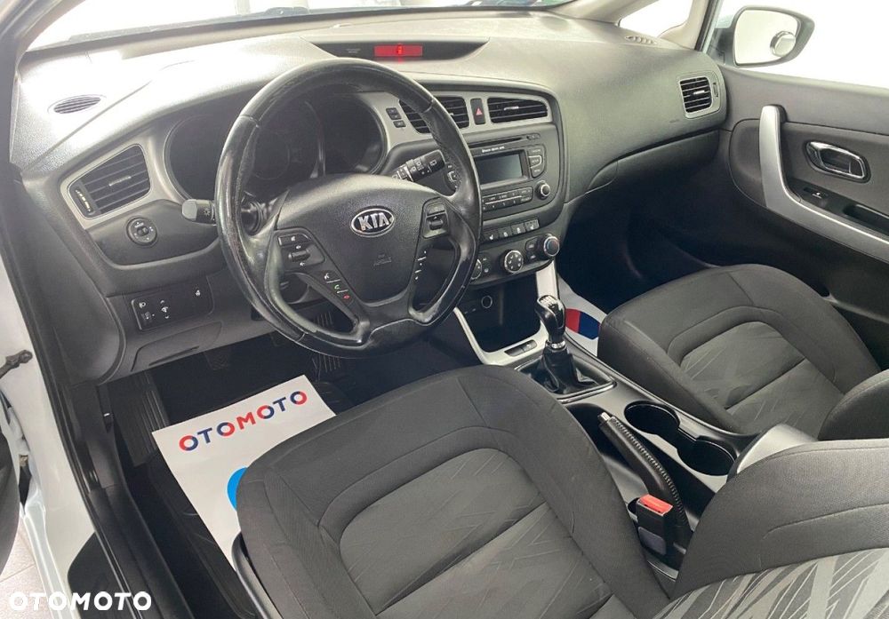 Kia Ceed - 7