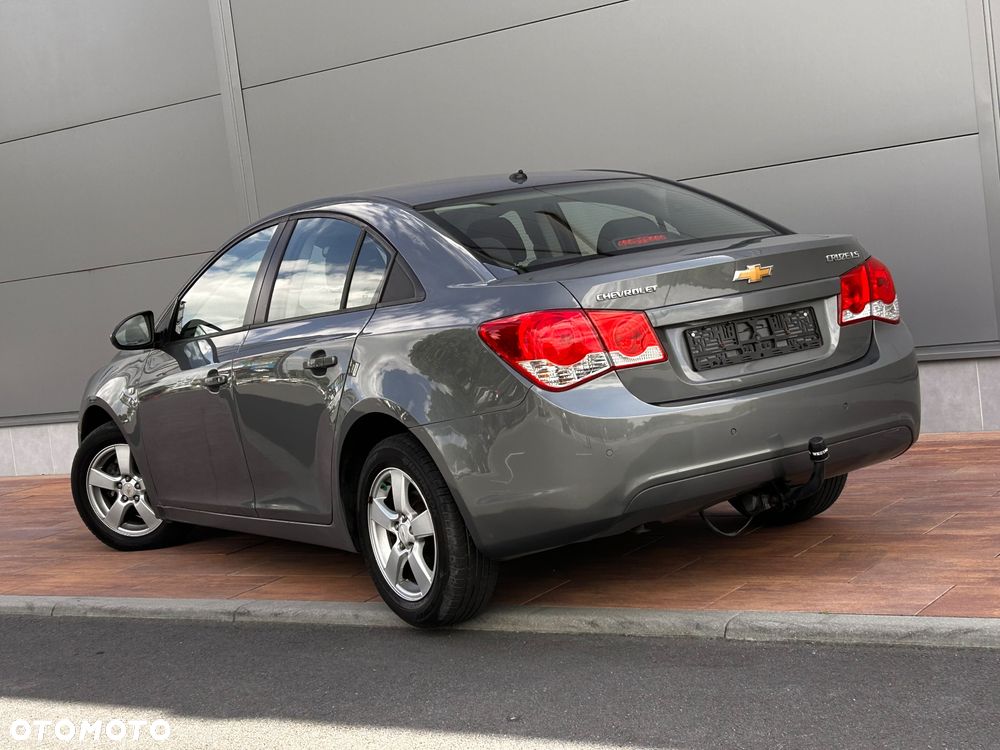 Chevrolet Cruze 1.8 LT - 4