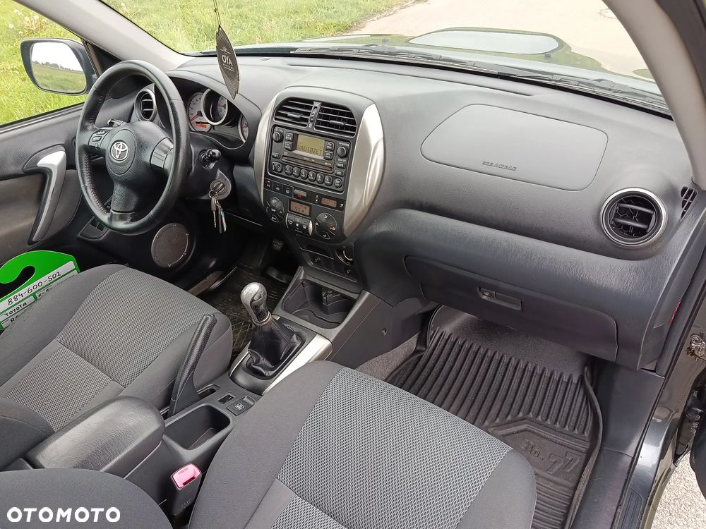 Toyota RAV4 D-4D 4x4 Edition - 13