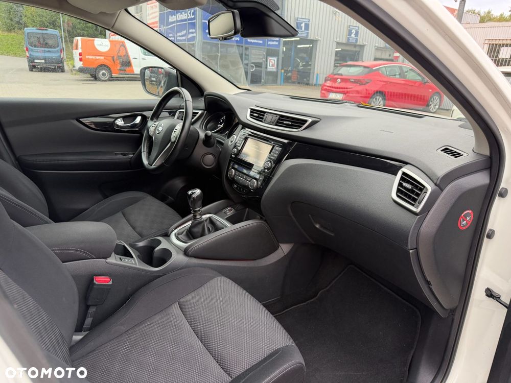 Nissan Qashqai - 23