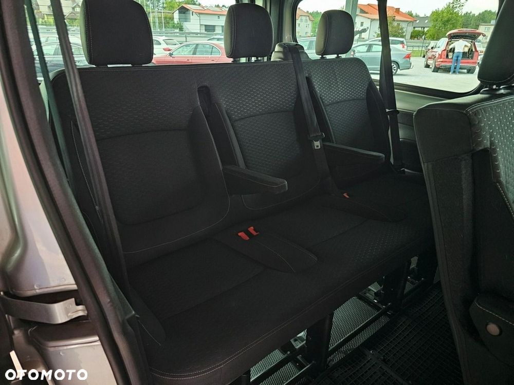 Opel Vivaro - 22