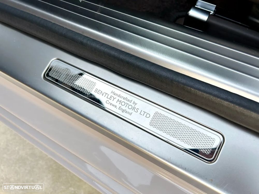 Bentley Continental Flying Spur - 19