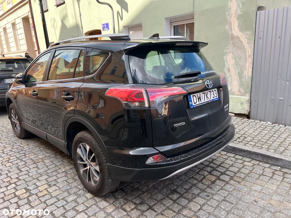 Toyota RAV4 Hybrid Premium 4x2 - 8