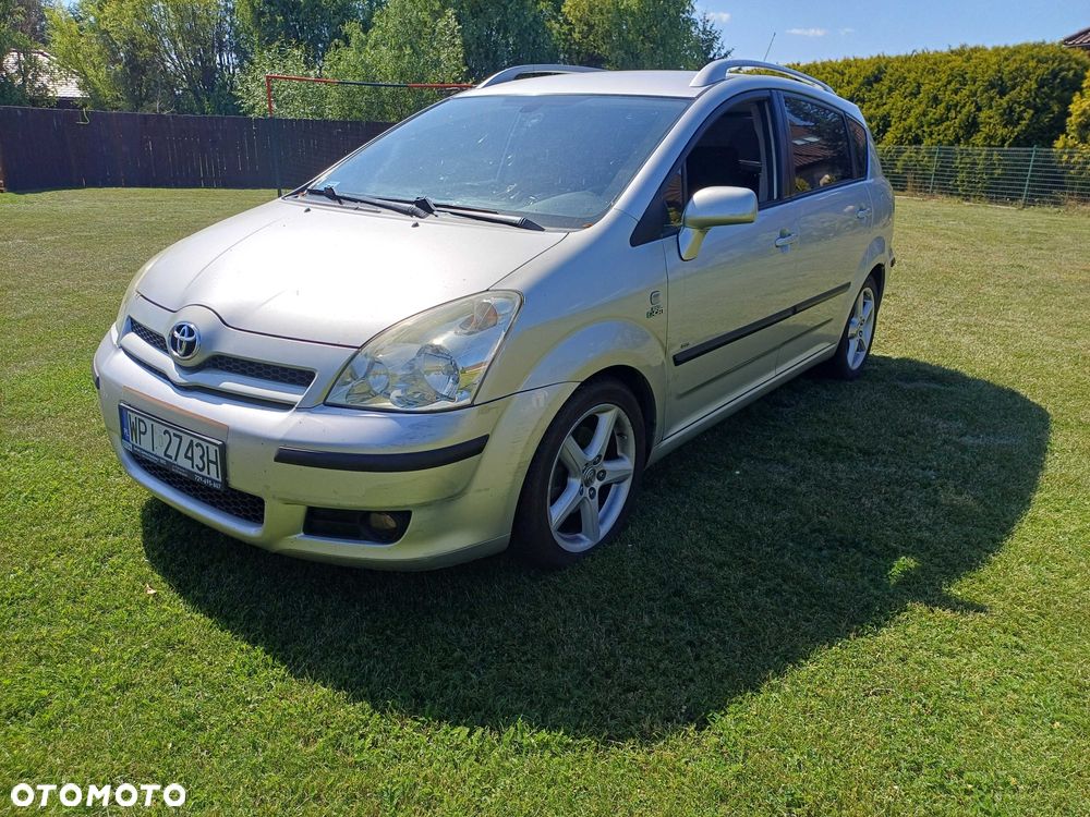 Toyota Corolla Verso - 2