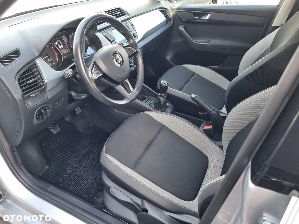 Skoda Fabia 1.0 TSI Ambition - 10