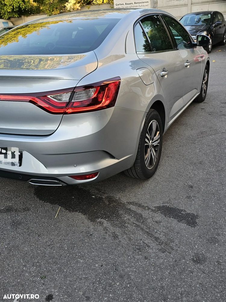 Renault Megane TCE 140 GPF Intens - 8