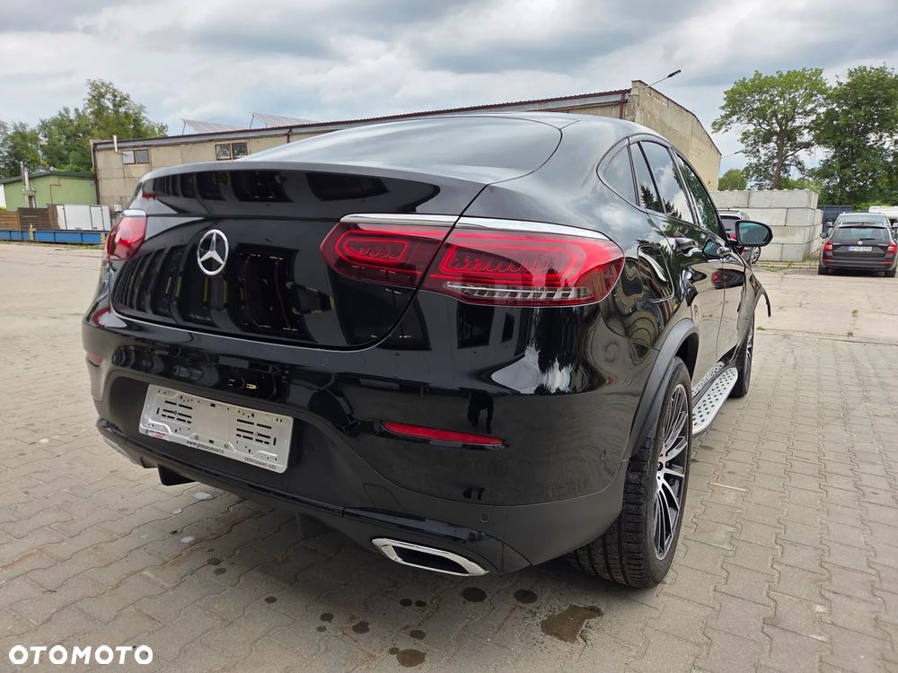 Mercedes-Benz GLC 220 d 4Matic 9G-TRONIC AMG Line - 9