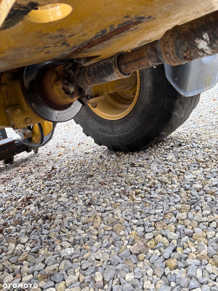 Caterpillar 907H2 rekin 4x4 łyzka dzielona z niemiec - 8