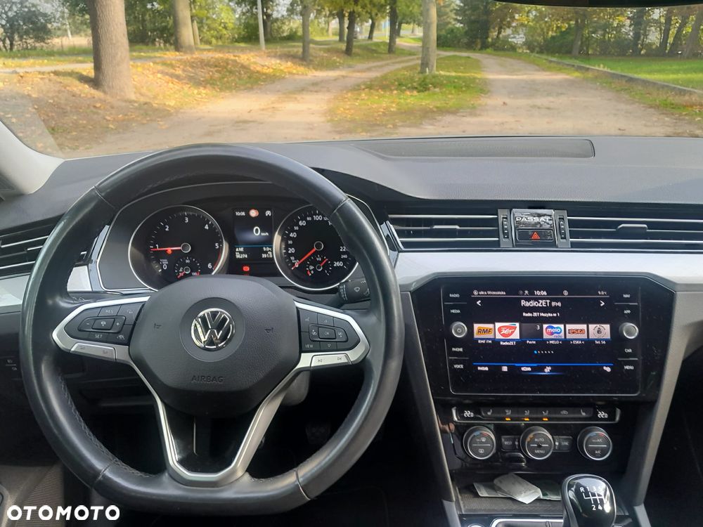Volkswagen Passat Variant 2.0 TDI (BlueMotion Technology) Comfortline - 4