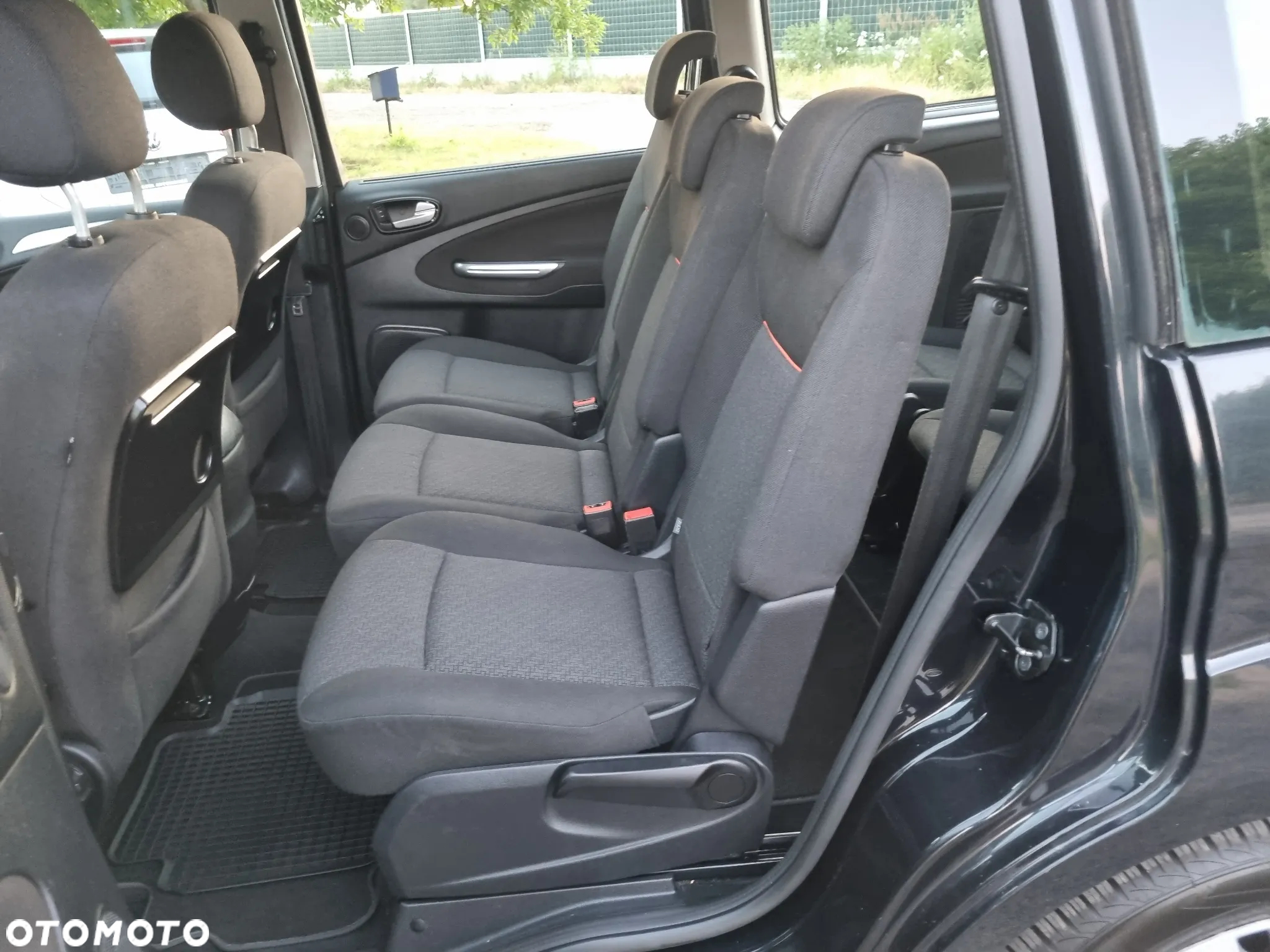Ford Galaxy 2.0 TDCi Titanium - 17